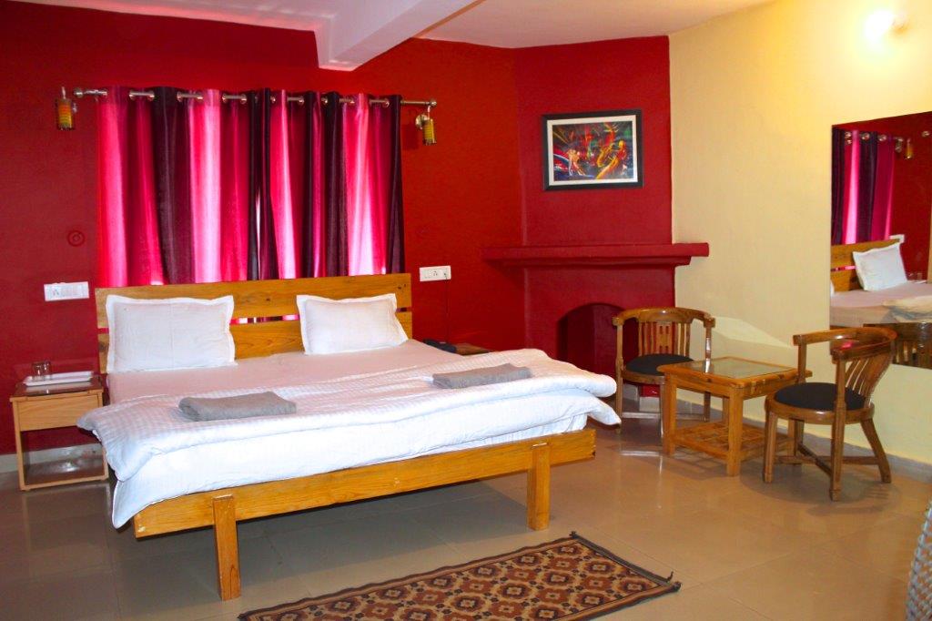 Heritage Room Heritage suite (only room on the terrace with the quietest ambience)