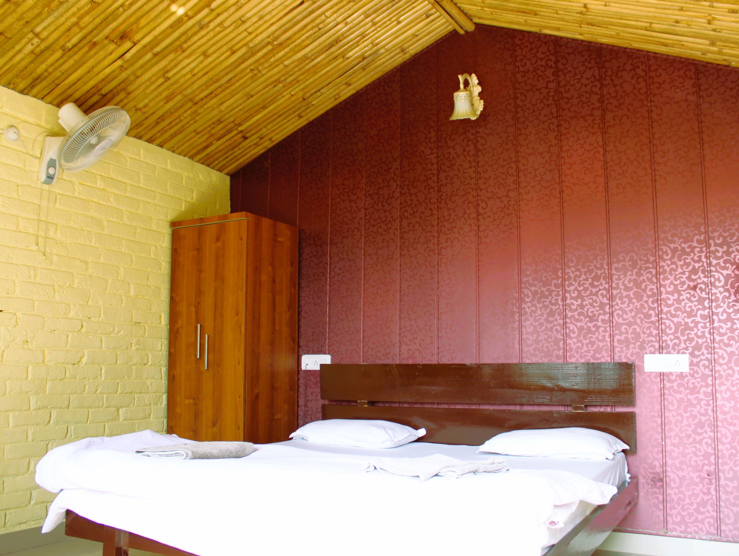 Int 9 We have cottages which are best for a small family. The unique thing about these cottages is that their roofs are made with bamboo which is a delight to cherish. All the cottages got the seating spaces in front of the room.